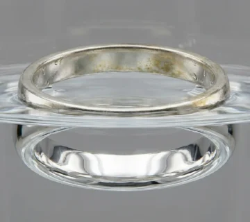 نقره ضد آب است؟